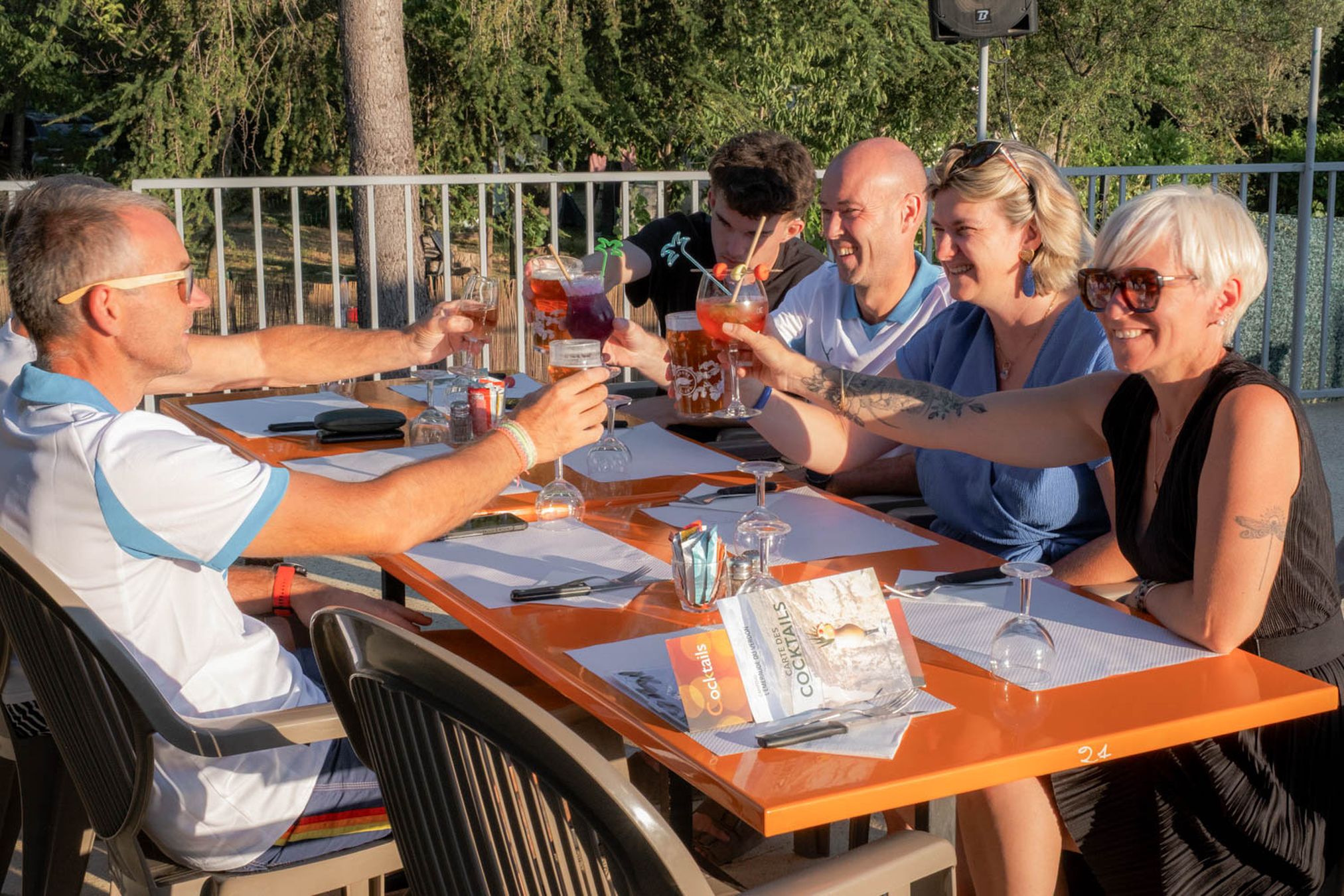 restaurant bar camping l'éméraude de verdon
